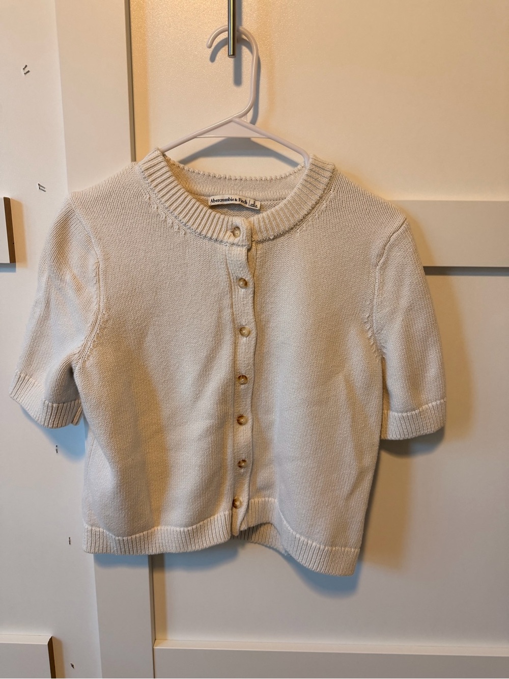 Abercrombie & Fitch Cream Short-Sleeve Button-Up Cardigan